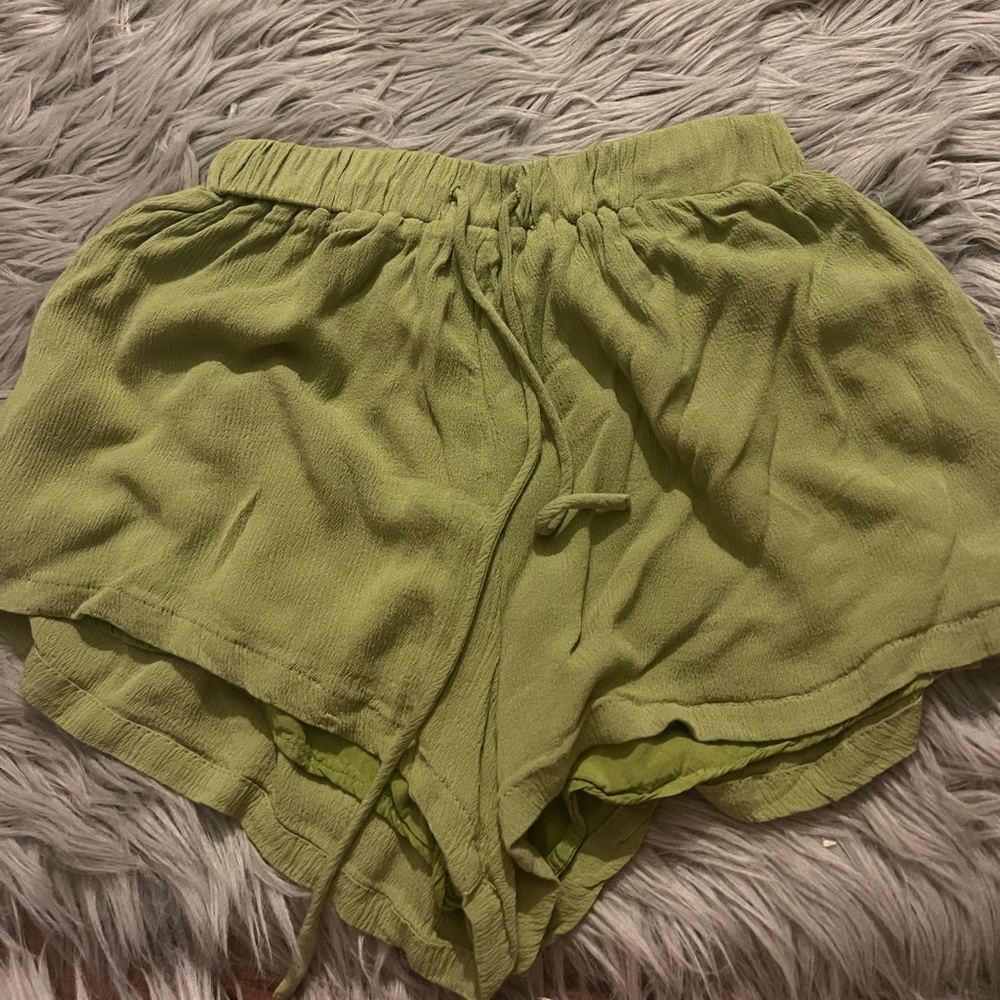 White fox beach shorts